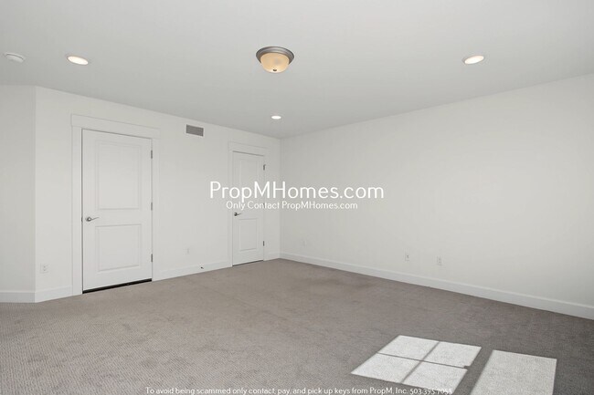 Building Photo - 3614 SE Nebula Ln