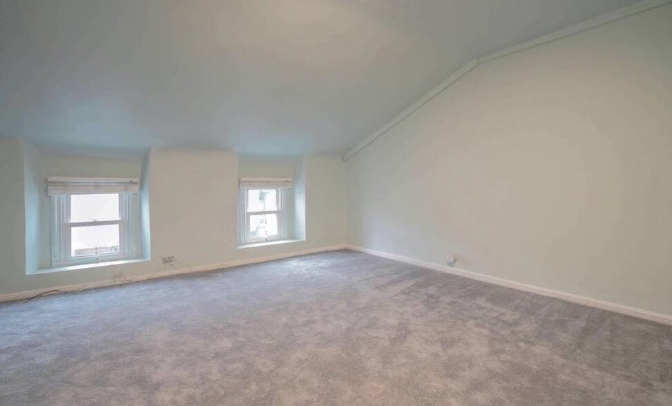 Bedroom #2...HUGE! - 4346 Cresson St