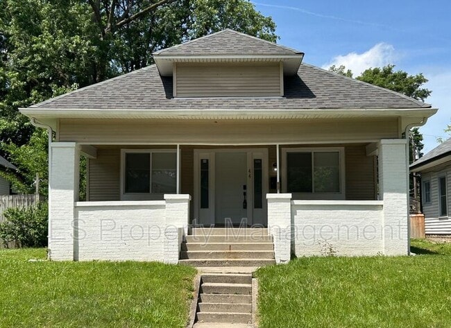 Primary Photo - 44 N Oakland Ave
