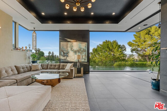 Building Photo - 3712 Broadlawn Dr