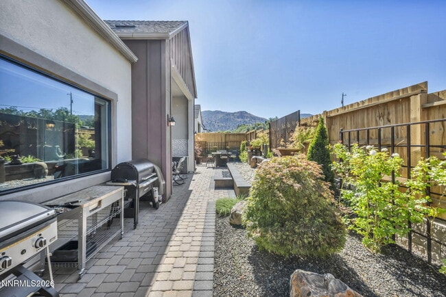 Building Photo - 2958 Saddle Peak Dr