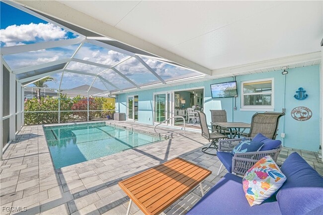 Building Photo - 2868 Sanibel Blvd