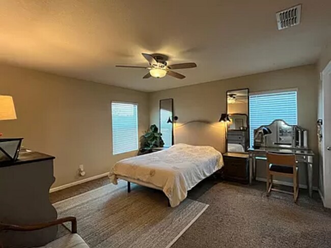 Building Photo - Picture-Perfect 3BR/2BA Lakefront Home in ...