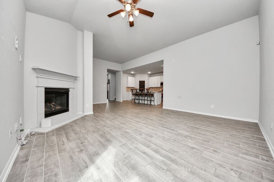 Building Photo - 14718 Black Rail Dr