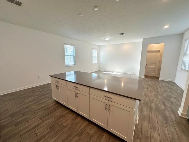 Building Photo - 11288 Listening Dr