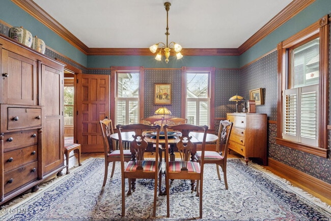 Building Photo - 69 Union Ave