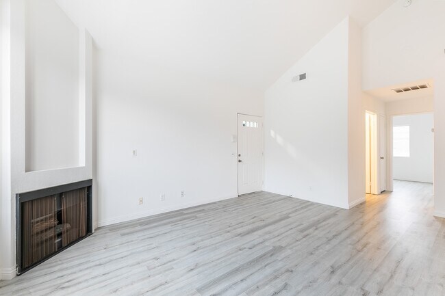 Building Photo - 2452 S Centinela Ave