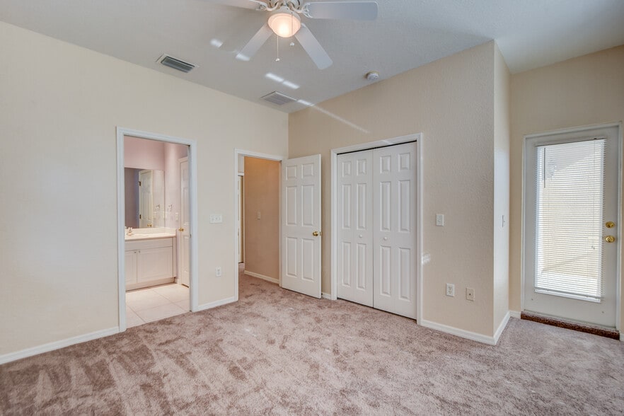 Building Photo - 1812 Bayshore Way