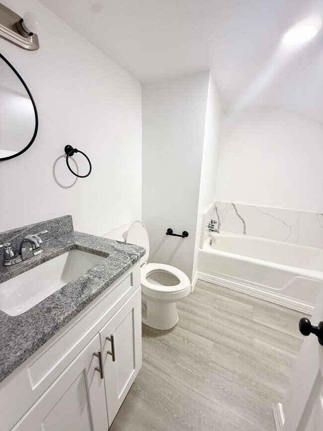 Building Photo - 310 Highland St