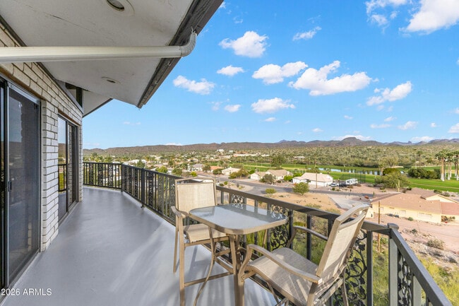 Building Photo - 322 N Cleopatra St