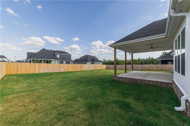 Building Photo - 6417 S 62nd St