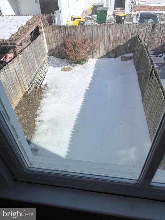 Building Photo - 216 S Henry St