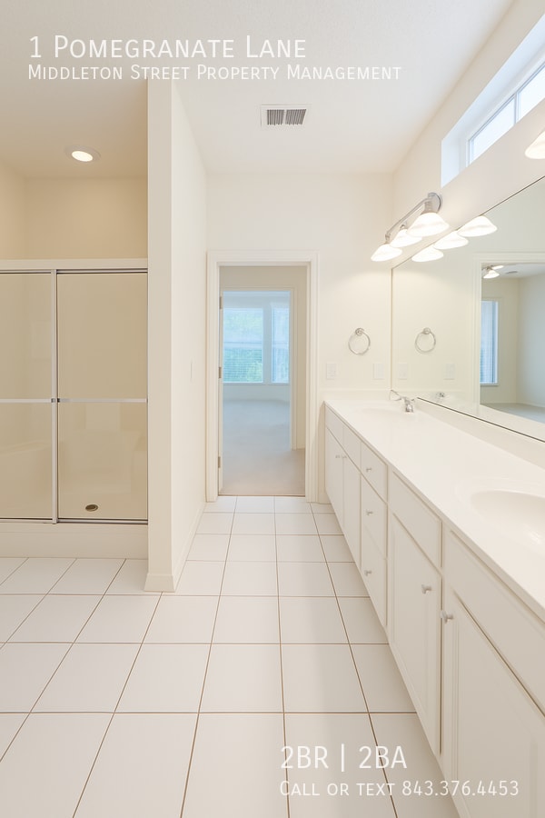 Building Photo - 1 Pomegranate Ln