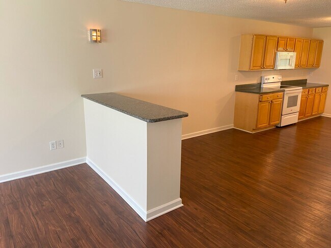 Building Photo - 1515 Barbour Rd