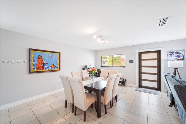 Building Photo - 10350 SW 4th St