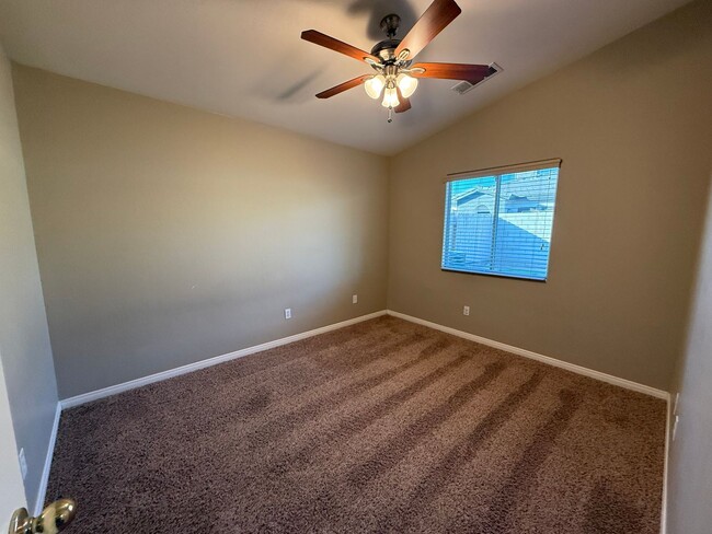 Building Photo - Spacious home with Solar! MOVE IN SPECIAL