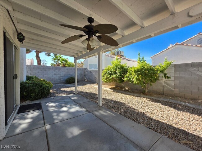 Building Photo - 8206 James Grayson Dr