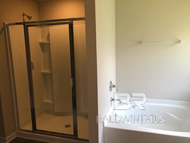 Building Photo - 10449 Ruffian Rte