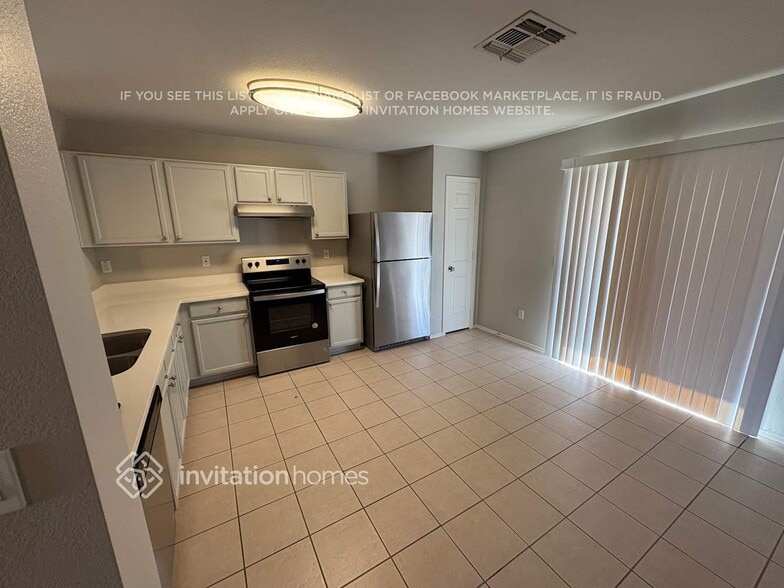 Building Photo - 11809 W Corrine Dr