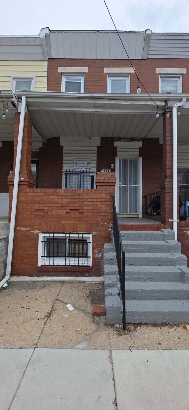 Building Photo - 440 N Robinson St