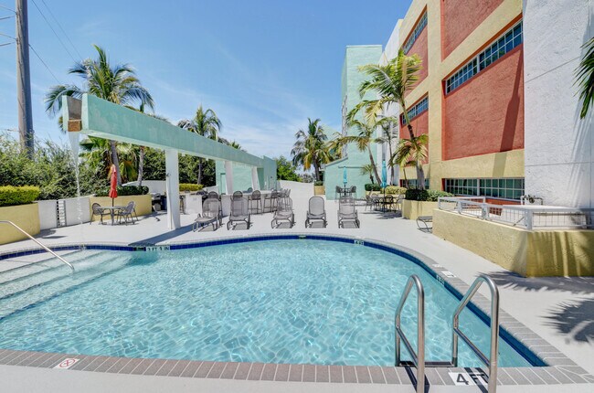 Building Photo - 185 NE 4th Ave