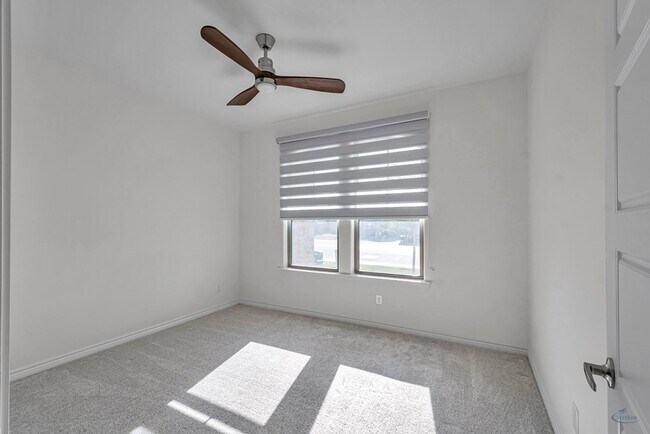 Building Photo - 1813 Wrigley Dr