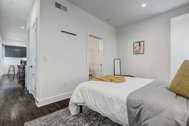 Building Photo - 940 Piedmont Ave NE