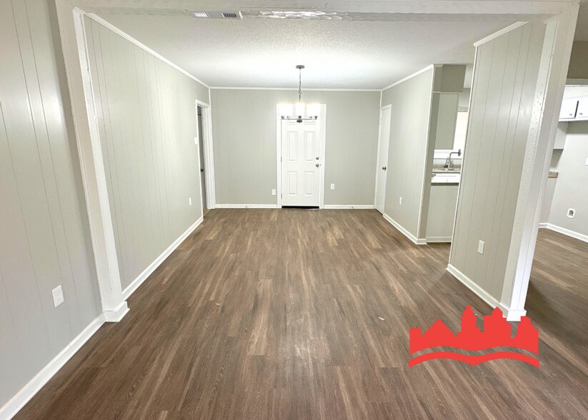 Building Photo - 638 Northaven Dr