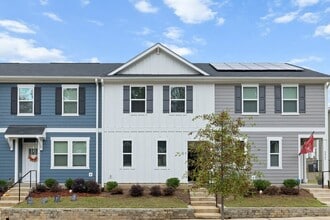 Building Photo - 3063 Spline Cir