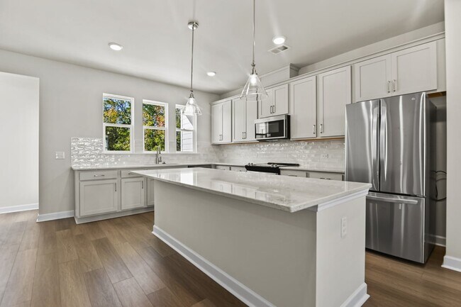 Building Photo - 9413 Sun Fountain Dr