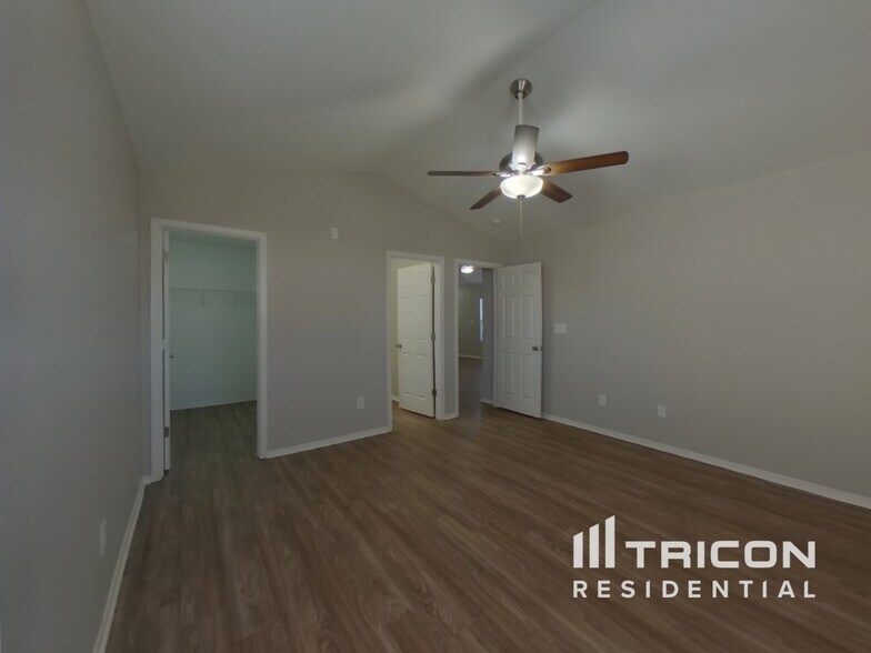 Building Photo - 3634 Charterhall Ln