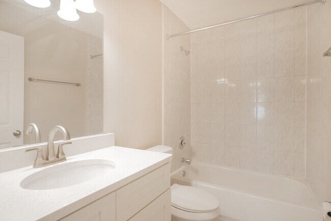 Building Photo - 5418 Cumberland Forest Ln