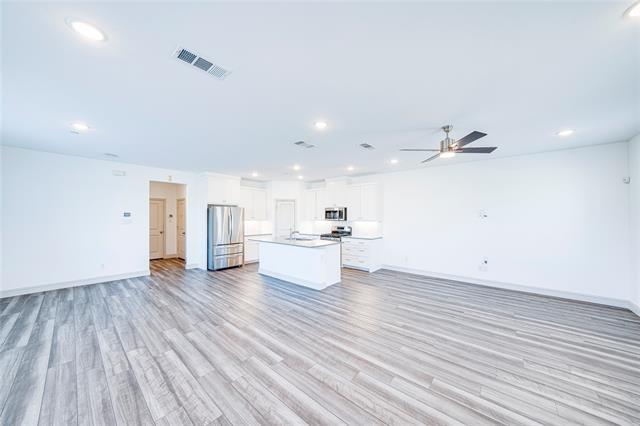 Building Photo - 8888 Samara St