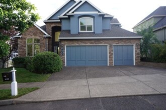 Building Photo - Exquisite NW Portland 4 bedroom with panoramic views
