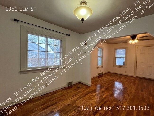 Building Photo - 1951 Elm St