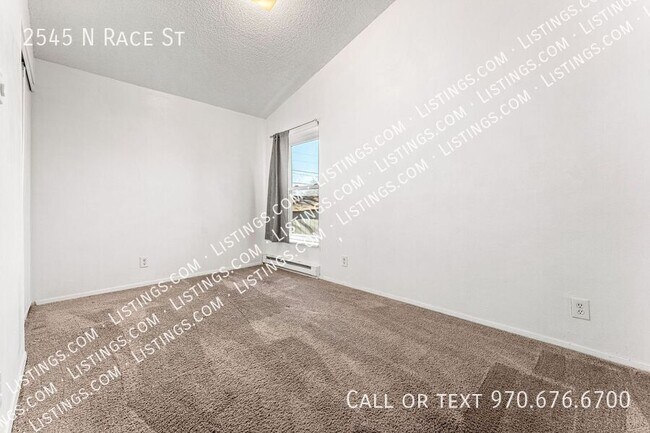 Building Photo - 2545 N Race St