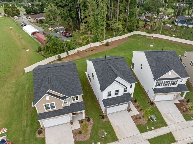 Building Photo - 2203 Cape May Ln