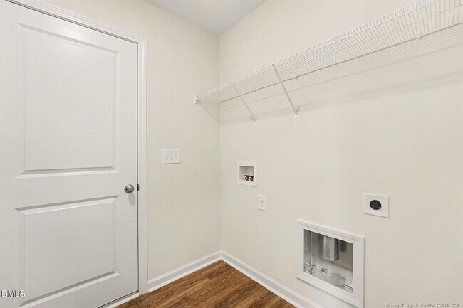 Building Photo - 92 Littlefield Ln