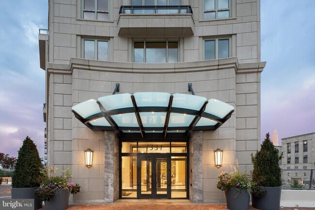 Primary Photo - 1331 Maryland Ave SW