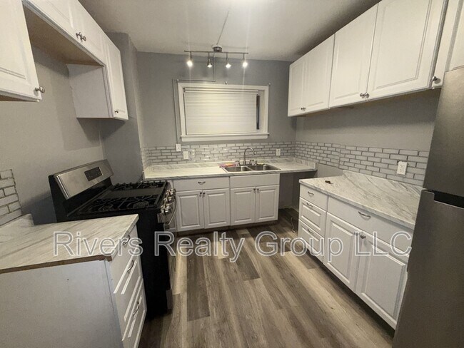 Building Photo - 4280 7th St