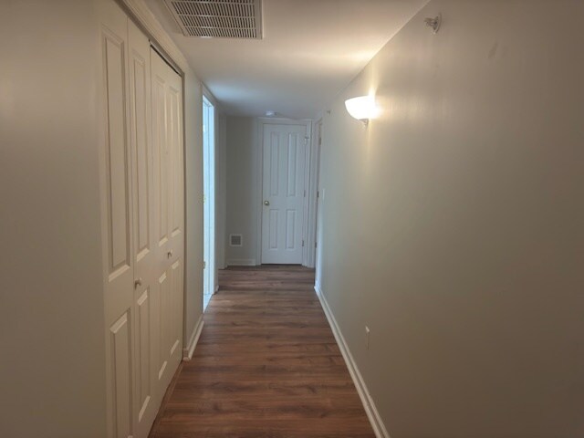 Building Photo - 3250 Fairfield Ave