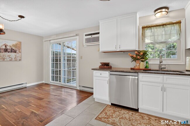 Building Photo - 61 Brandywine Ln