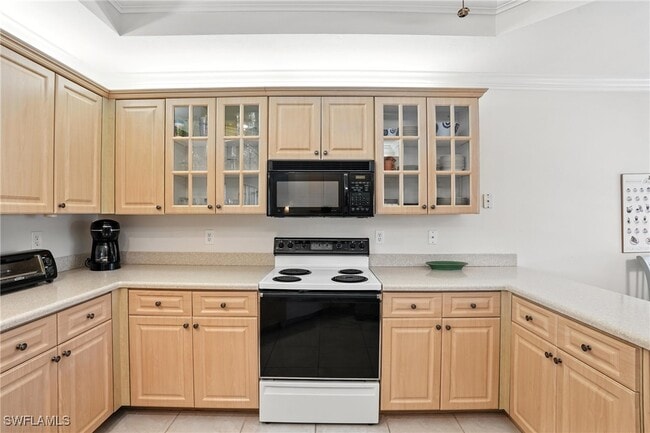 Building Photo - 7032 Pelican Bay Blvd