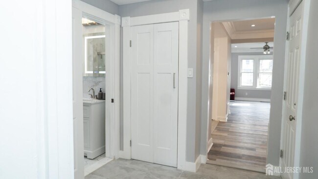 Building Photo - 65-65 Poe Ave