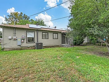 Building Photo - 3035 Modree Ave