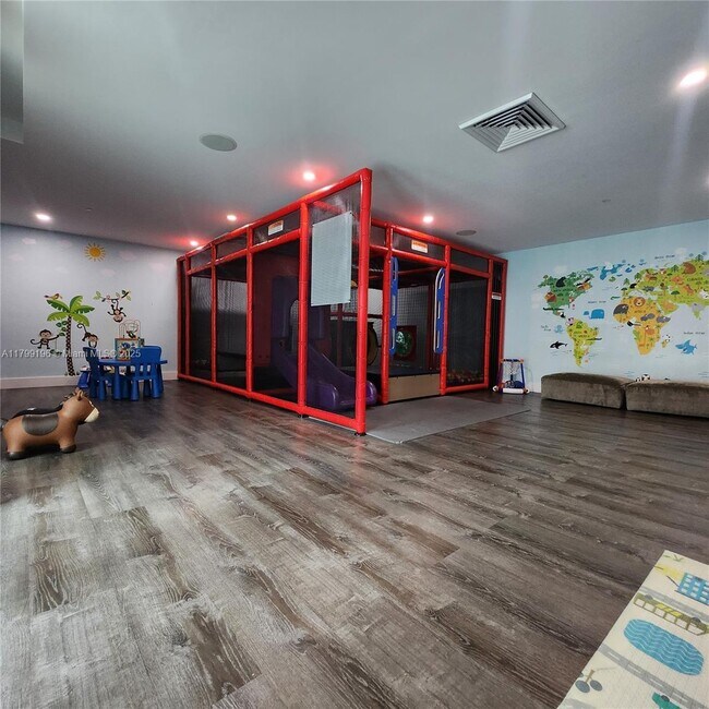 Building Photo - 950 Brickell Bay Dr