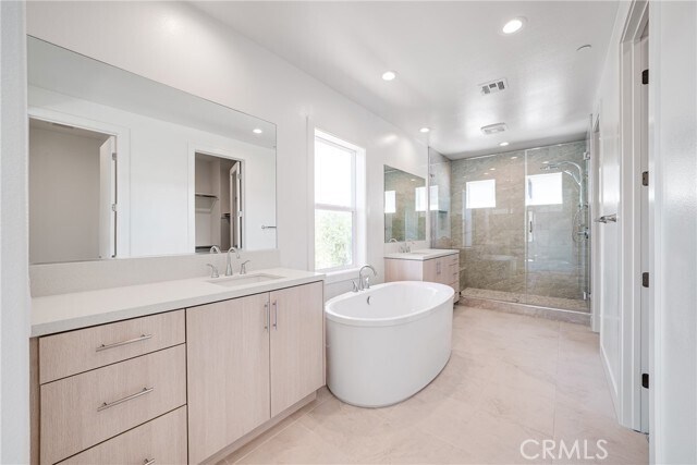 Building Photo - 121 Wild Flower