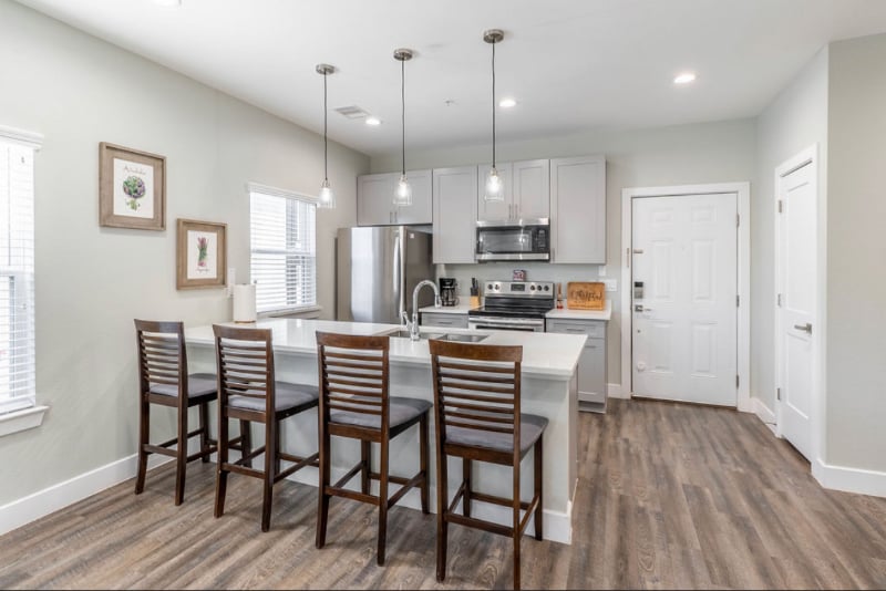 Building Photo - 144 W 5th St