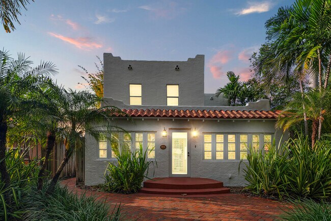 Building Photo - 643 36th St