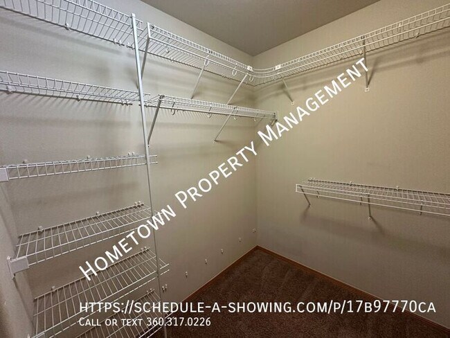 Building Photo - 1764 Brown Ave